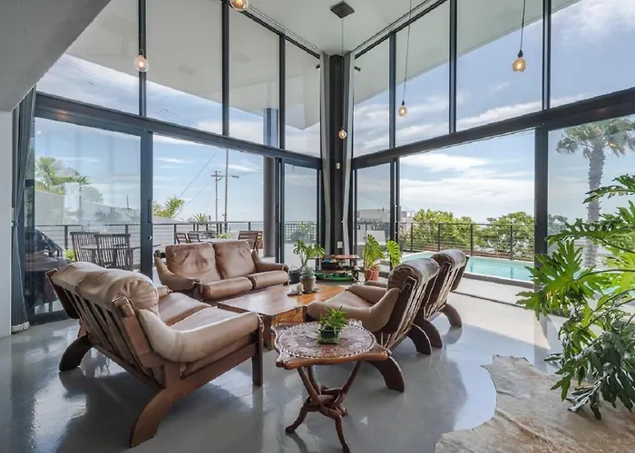 Villa On Ocean View Cape Town